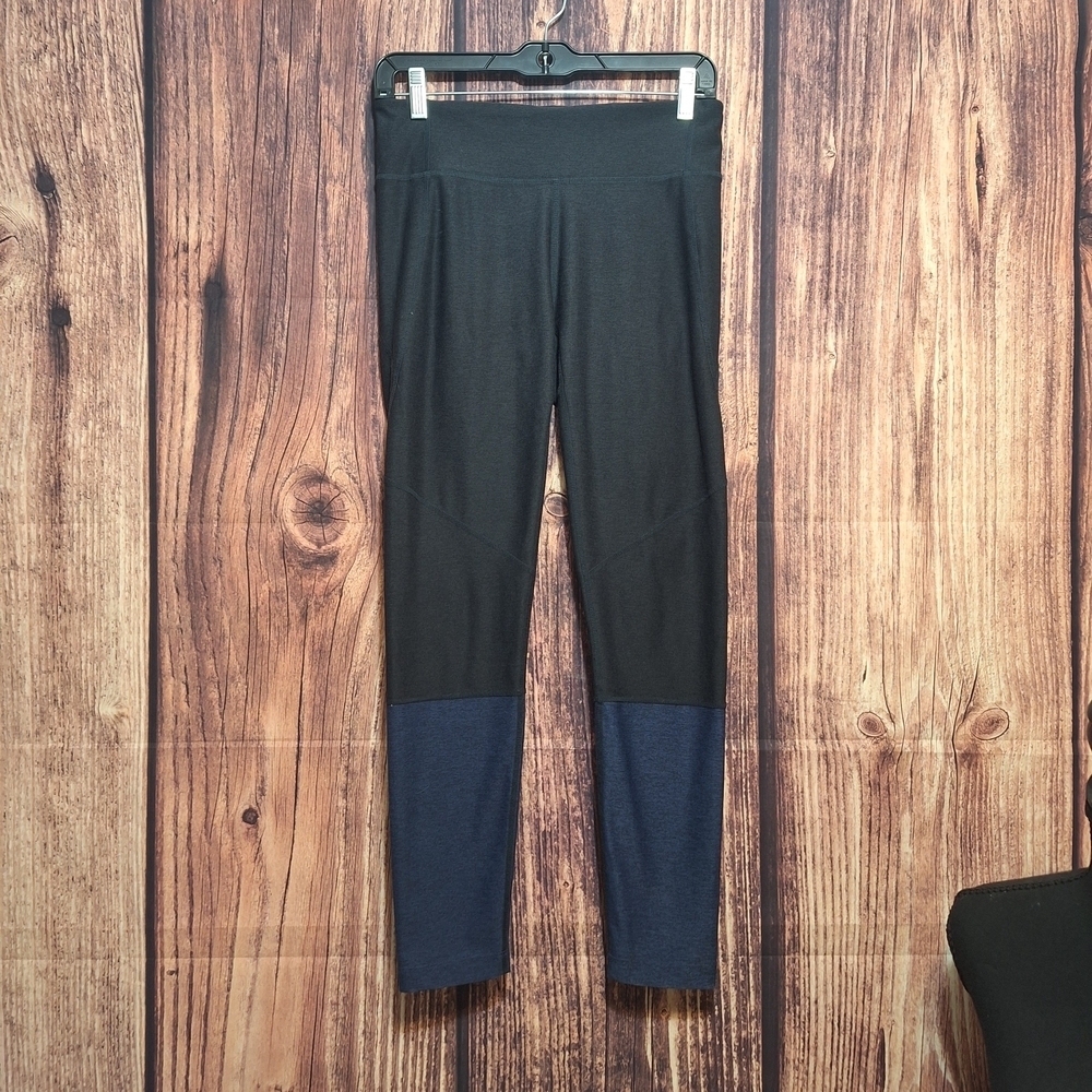 Outdoor Voices Black and Blue Colorblock Leggings Womens Size Medium!